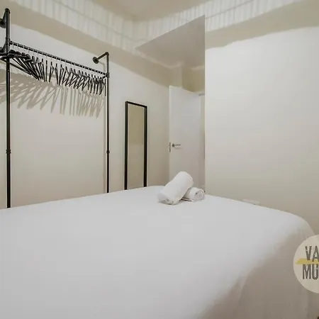 Cozy Y Centrico Apt Para 6Pax En Plaza Del Carmen E2 Madrid Buitenkant foto